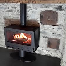 Купить Печь-камин Invicta Elton в интерьере чугунная в Могилеве в Могилеве