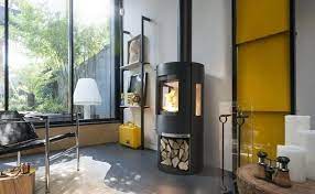 Купить Печь-камин Invicta Poele Neosen Etanche в интерьере чугунная в Могилеве в Могилеве