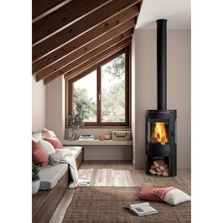 Купить Печь-камин Invicta Poele Neosen Etanche в интерьере чугунная в Могилеве в Могилеве