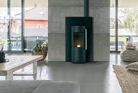 Купить Печь-камин Invicta Altara Plus в интерьере чугунная в Могилеве в Могилеве