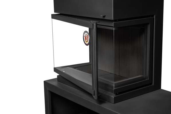 Камин МАДРИД на дровнике Гигант слева черный\белый шамот в Могилеве