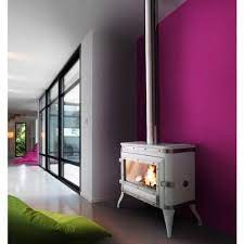 Печь-камин чугунный Invicta Bradford в интерьере Амазонка бай фото в Могилеве