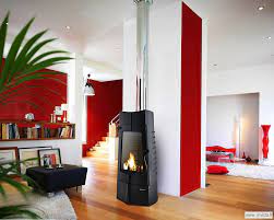 Печь-камин чугунный Invicta Chamane 14 в интерьере Амазонка бай фото в Могилеве