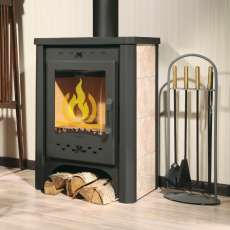 Стальной печь-камин Экокамин с плитой в интерьере фото в Могилеве