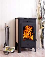 Стальной камин со стеклом Бавария Оптима с плитой фото в интерьере в Могилеве