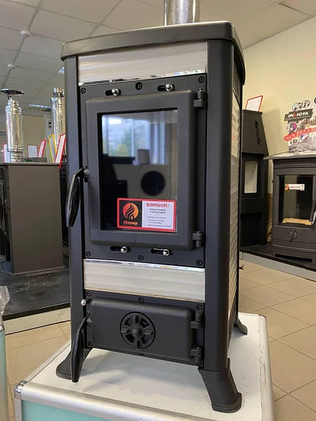 Печь-камин чугунный FireWay Klemens в интерьере Амазонка бай фото в Могилеве