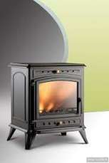 Печь-камин чугунный Invicta Altea в интерьере Амазонка бай фото в Могилеве