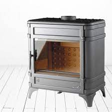 Печь-камин чугунный Invicta Siam в интерьере Амазонка бай фото в Могилеве