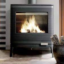 Печь-камин чугунный Invicta Kazan в интерьере Амазонка бай фото в Могилеве