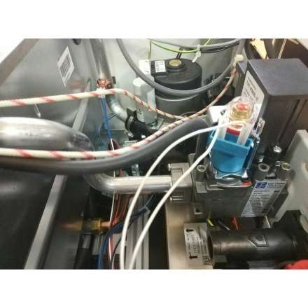 Газовый котел Ariston CARES X 18 FF NG в Могилеве